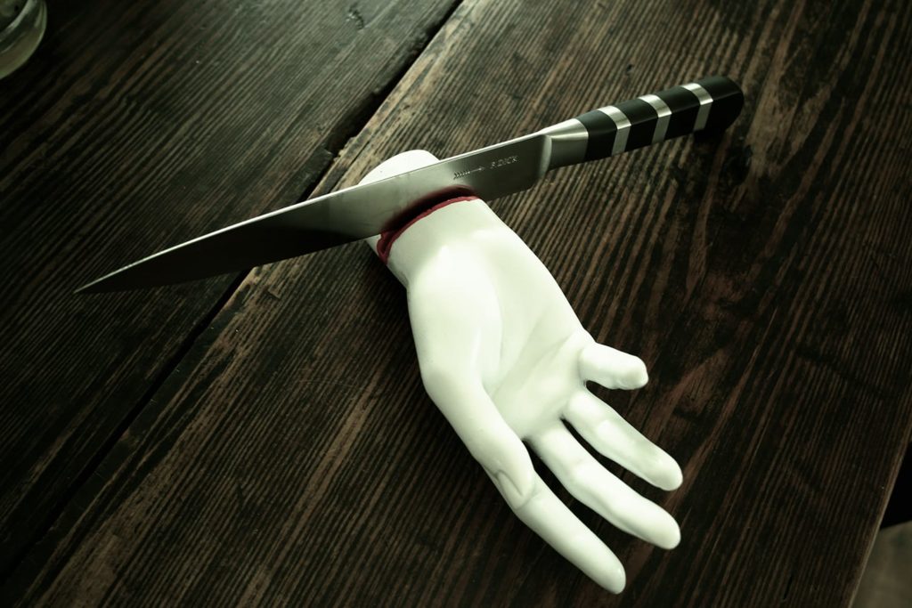 Slit - hand shaped knife sharpener